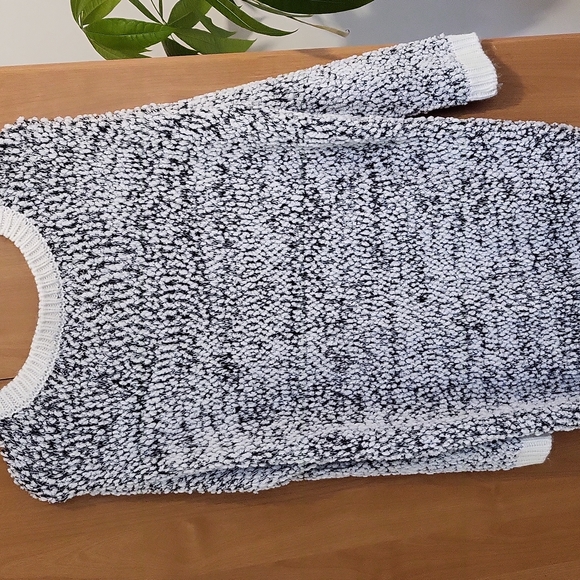 Daniel Laurent sweater - Picture 4 of 9